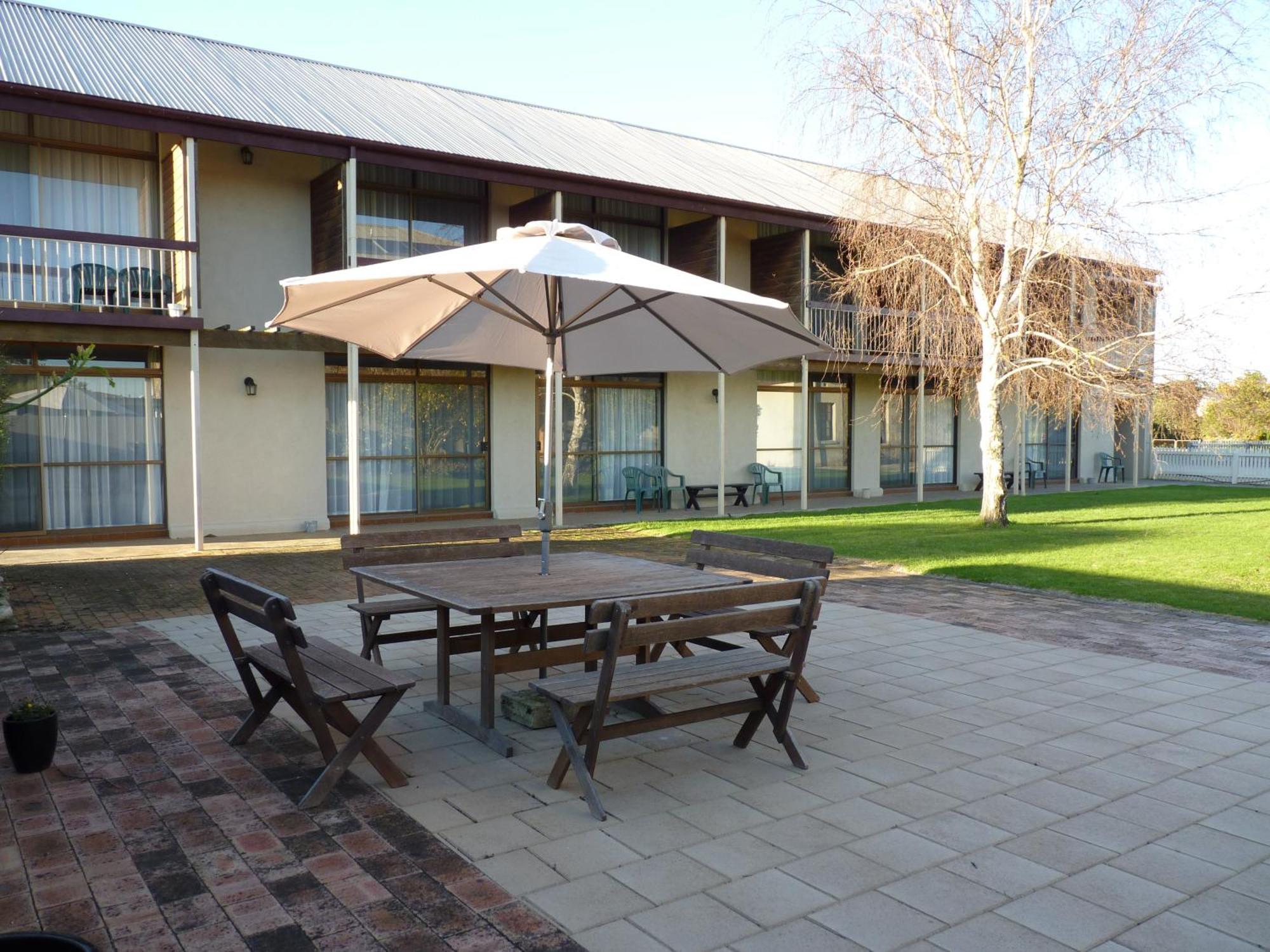 Coonawarra Motor Lodge Penola Extérieur photo